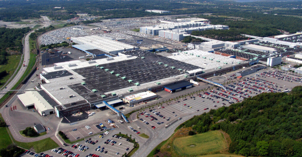 Alle stenger bilfabrikkene – til slutt også svenskene