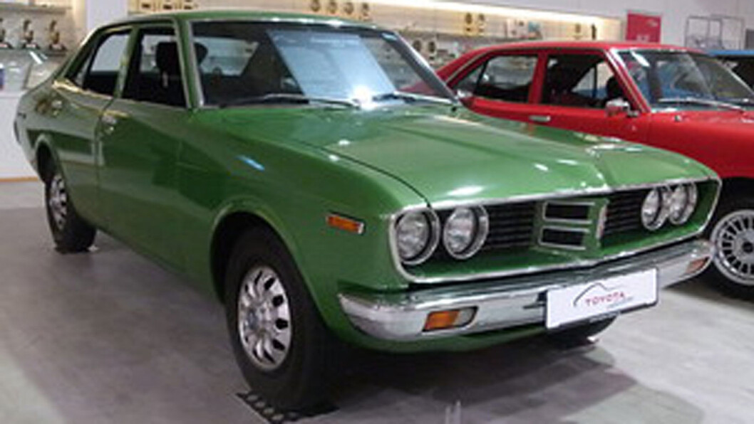EKTE CORONA: Toyota produserte i 25 år en modell som het Corona, og denne litt større og mer luksuriøse versjonen, Corona Mark II. EKTE CORONA: Toyota produserte i 25 år en modell som het Corona, og denne litt større og mer luksuriøse versjonen, Corona Mark II.