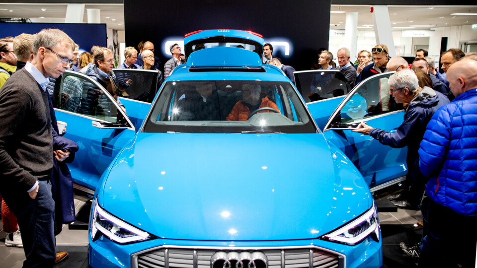 FOLKETS FAVORITT: Nordmenn flokker seg om Audi e-tron, som toppet registreringsstatistikken også i mars. Foto: Tomm W. Christiansen