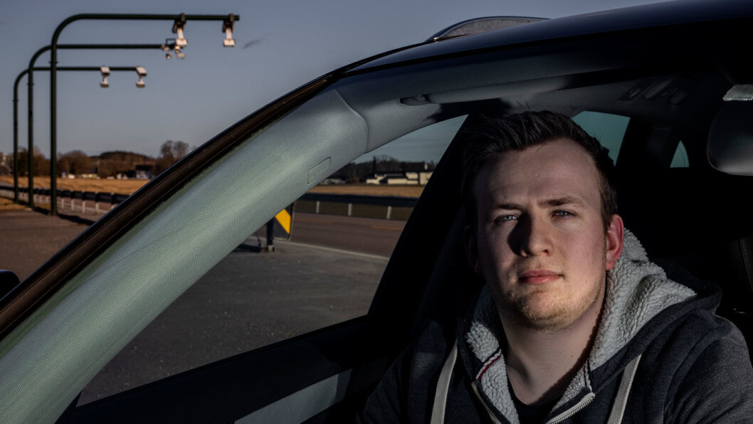 GJORDE FEIL: Marcus Jøsang Møller gjorde ikke akkurat slik Fjellinjen krever da han solgte bilen sin. Nå havner saken hans på bordet til samferdselsministeren. Foto: Tomm W. Christiansen GJORDE FEIL: Marcus Jøsang Møller gjorde ikke akkurat slik Fjellinjen krever da han solgte bilen sin. Nå havner saken hans på bordet til samferdselsministeren. Foto: Tomm W. Christiansen