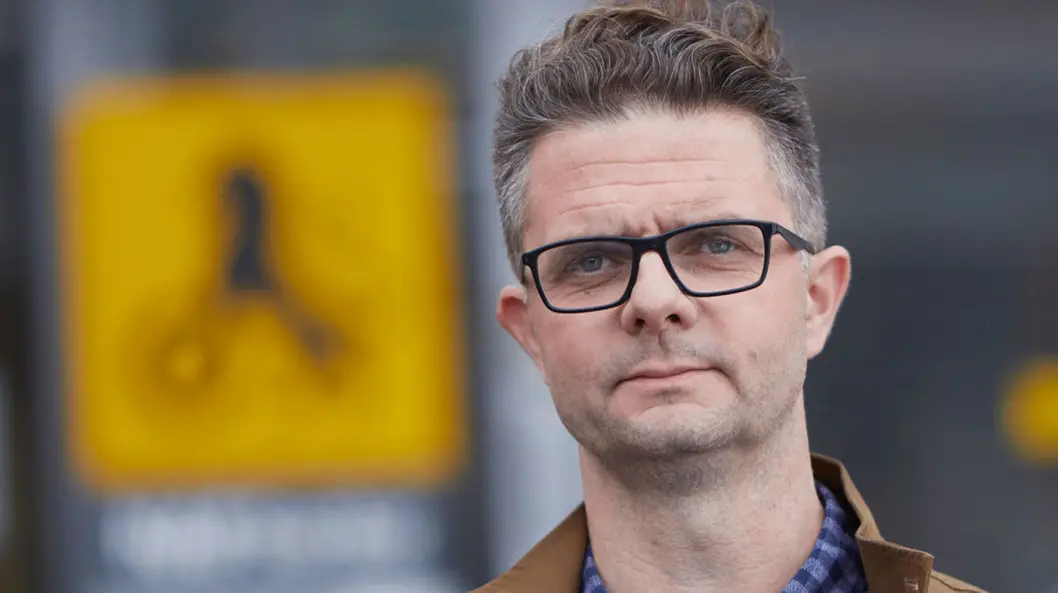 SJEKK KONTRAKTEN: Nils Sødal i NAF ber deg sjekke kjøpekontrakten hvis momsen skaper usikkerhet om elbilkjøpet. SJEKK KONTRAKTEN: Nils Sødal i NAF ber deg sjekke kjøpekontrakten hvis momsen skaper usikkerhet om elbilkjøpet.