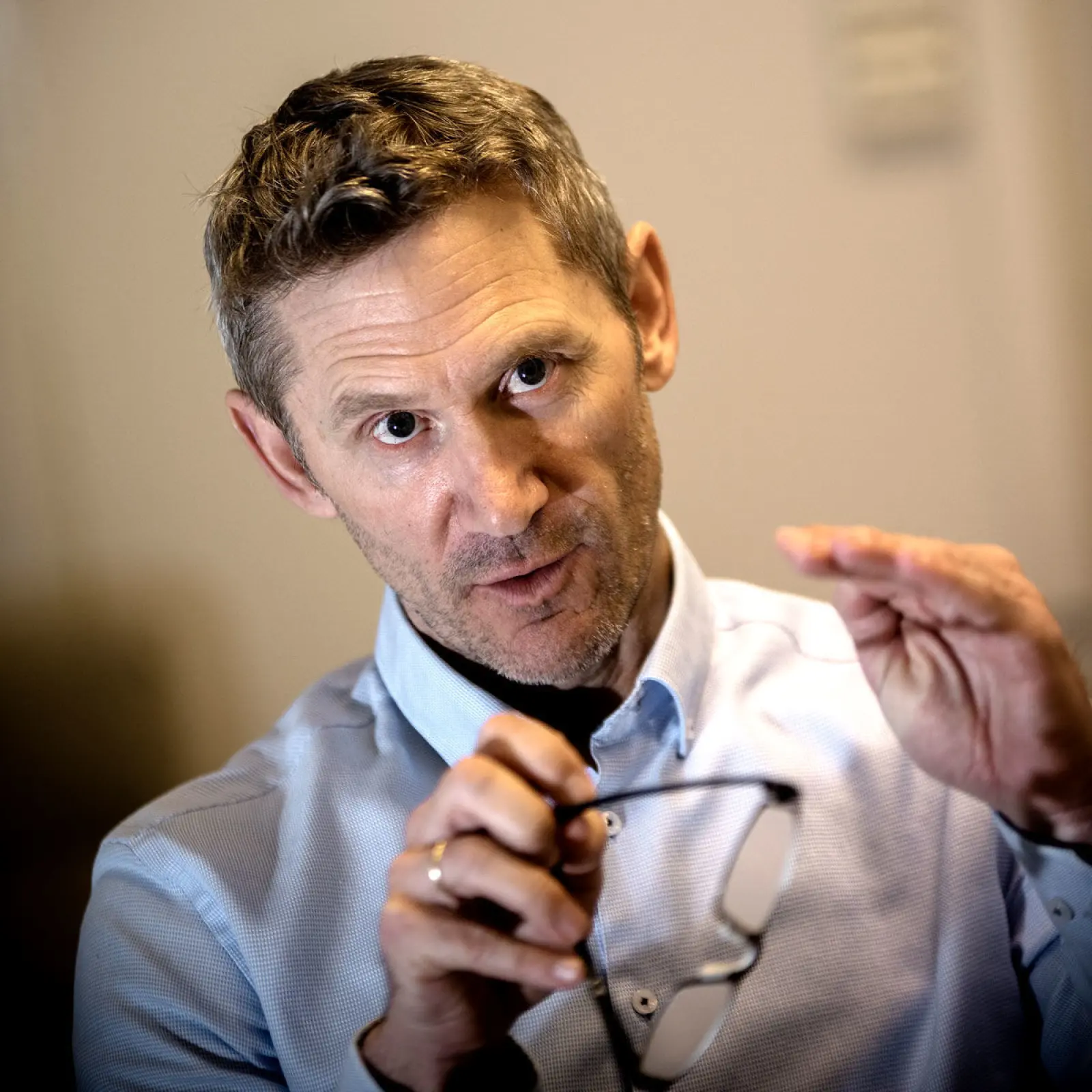 INGEN ILLUSJONER: Jon Molnes leder Krimenheten i Statens vegvesen. – Jeg hadde aldri trodd det var så galt som innenfor ulike bransjer på Vegvesenets område, sier den tidligere politimannen. INGEN ILLUSJONER: Jon Molnes leder Krimenheten i Statens vegvesen. – Jeg hadde aldri trodd det var så galt som innenfor ulike bransjer på Vegvesenets område, sier den tidligere politimannen.