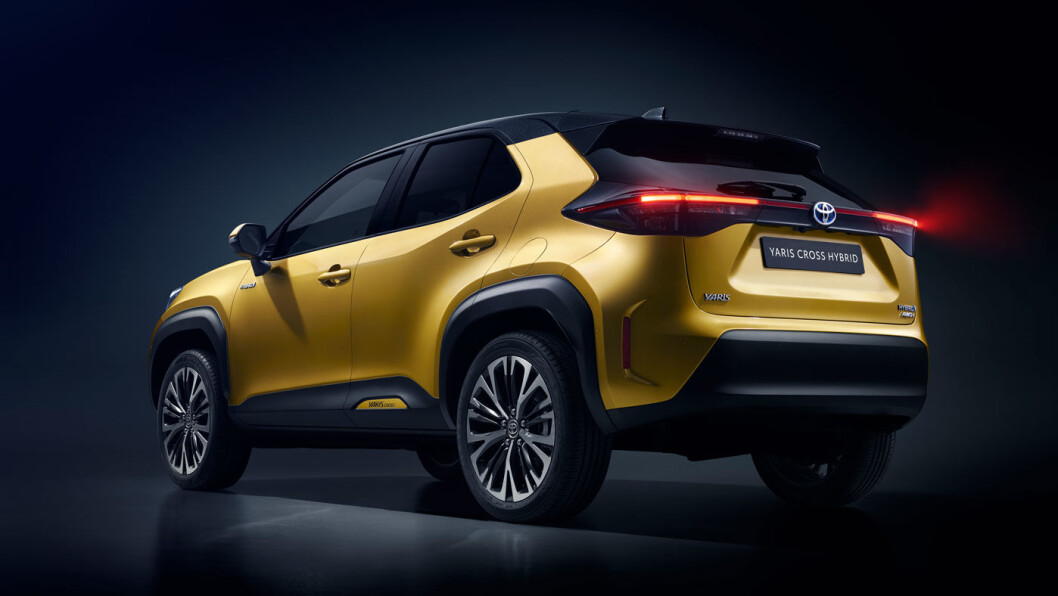 LITEN TØFFING: Toyota har med sin minste SUV gått bort fra crossover-designen som ble C-HR til del, og valgt å gå for en røffere stil, à la RAV4. LITEN TØFFING: Toyota har med sin minste SUV gått bort fra crossover-designen som ble C-HR til del, og valgt å gå for en røffere stil, à la RAV4.