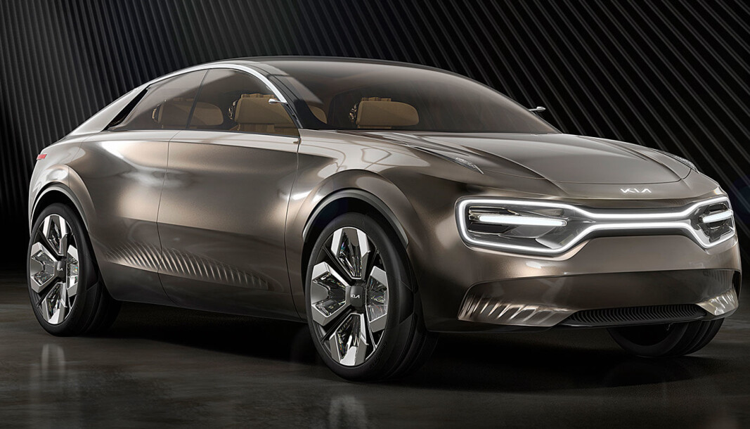 <strong>NY DESIGN:</strong> Konseptbilen «imagine by Kia» ble lansert i fjor, og i kjent stil sier ryktene at også det ferdige resultatet vil likne på denne. Det gjenstår å se. Uansett er dette et designspråk som markerer en ny tid for Kia. <strong>NY DESIGN:</strong> Konseptbilen «imagine by Kia» ble lansert i fjor, og i kjent stil sier ryktene at også det ferdige resultatet vil likne på denne. Det gjenstår å se. Uansett er dette et designspråk som markerer en ny tid for Kia.