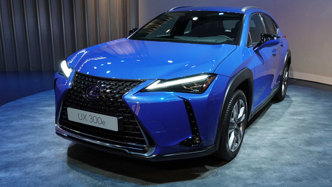 DYRERE: Helelektriske Lexus UX 300e er blitt 40.000 kroner dyrere før de første bilene har kommet på norske veier. Foto: Peter Raaum DYRERE: Helelektriske Lexus UX 300e er blitt 40.000 kroner dyrere før de første bilene har kommet på norske veier. Foto: Peter Raaum