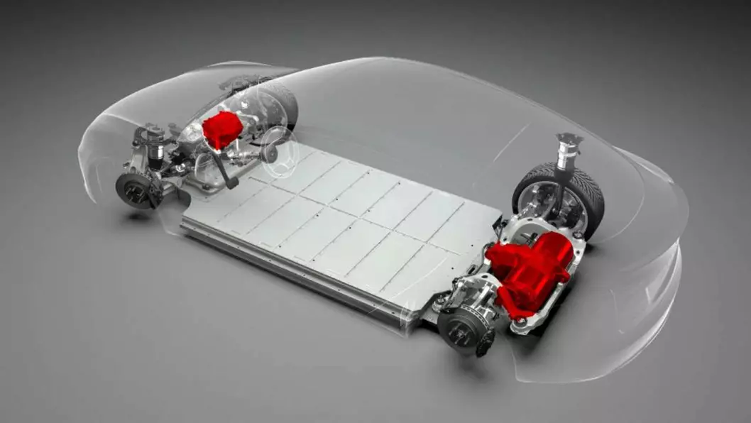 SKAL BLI BILLIGERE: Slik er dagens Tesla-batteripakke i en Model X. I fremtiden skal Tesla ifølge innsidere produsere mye billigere batterier med mye lengre varighet. Foto: Tesla Motor