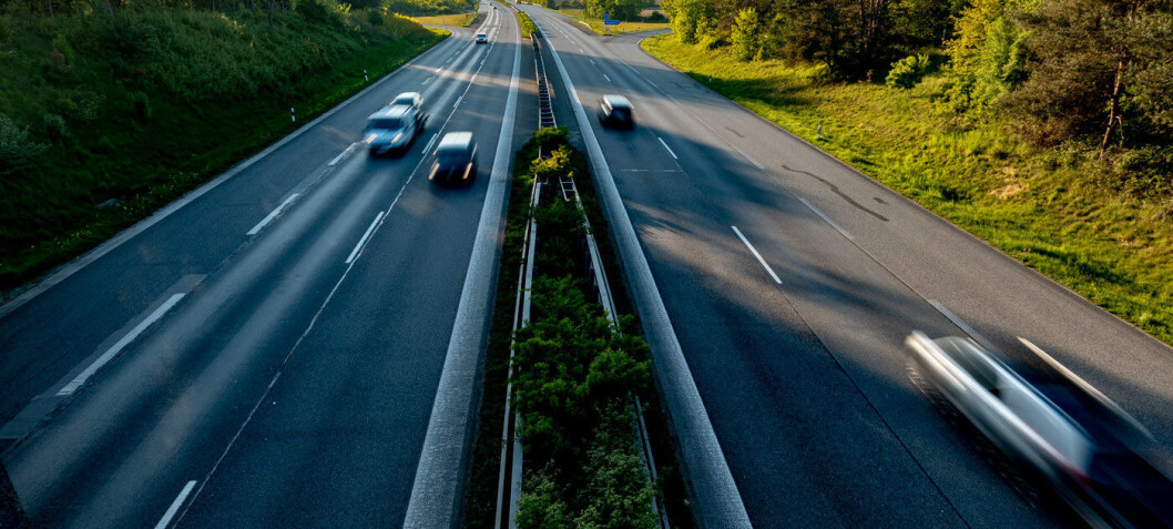 Fartssperre på 180 km/t blir standard hos Volvo
