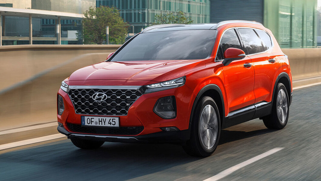 BLE BARE TO ÅR: Hyundai Santa Fe, dagens modell – som kom i 2018. Foto: Hyundai BLE BARE TO ÅR: Hyundai Santa Fe, dagens modell – som kom i 2018. Foto: Hyundai