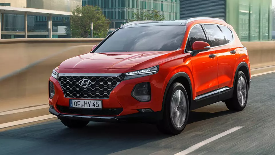 BLE BARE TO ÅR: Hyundai Santa Fe, dagens modell – som kom i 2018. Foto: Hyundai