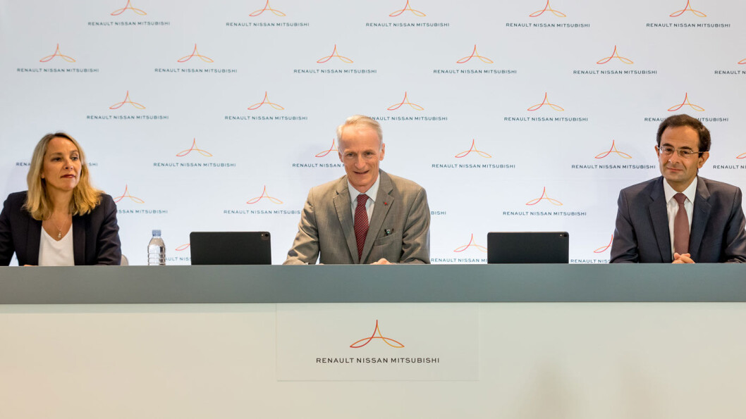 TRIO: Renault-Nissan-Mitsubishi-alliansen holdt en pressekonferanse for å annonsere sin nye, samlende effektiviseringsstrategi, fra venstre Clotilde Delbos, fungerende administrerende direktør for Renault, Jean-Dominique Senard, Alliansens styreleder og Hadi Zablit, generalsekretær for Alliansen. TRIO: Renault-Nissan-Mitsubishi-alliansen holdt en pressekonferanse for å annonsere sin nye, samlende effektiviseringsstrategi, fra venstre Clotilde Delbos, fungerende administrerende direktør for Renault, Jean-Dominique Senard, Alliansens styreleder og Hadi Zablit, generalsekretær for Alliansen.