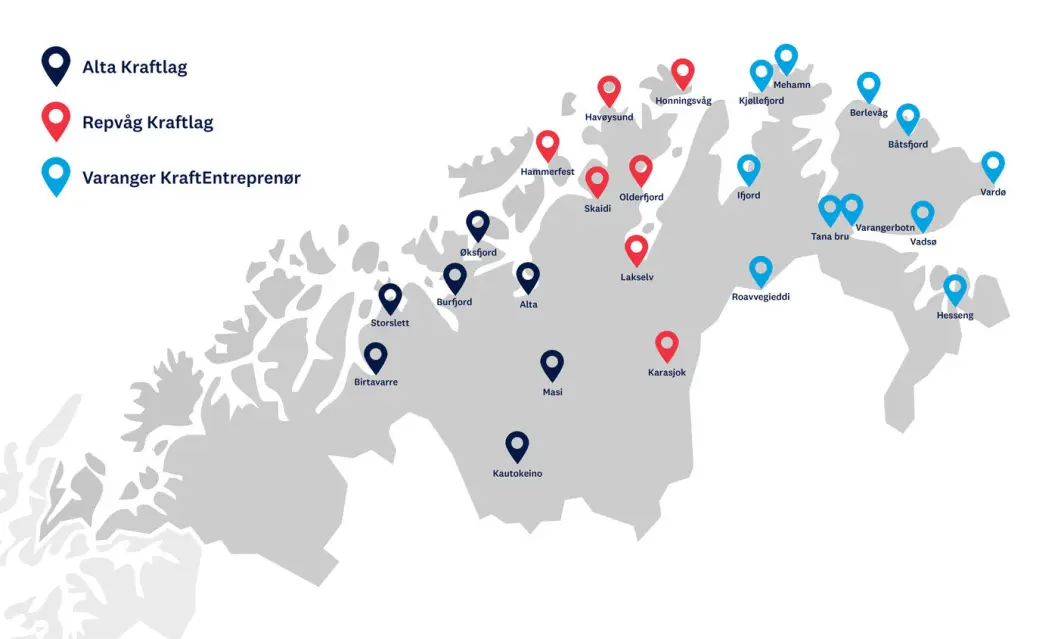 STREKKER LEDNINGEN: Nå blir det enklere å kjøre elbil også i vårt nordligste fylke. Det skal bygges 18 nye ladesteder. Foto: Enova STREKKER LEDNINGEN: Nå blir det enklere å kjøre elbil også i vårt nordligste fylke. Det skal bygges 18 nye ladesteder. Foto: Enova