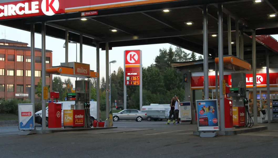 OPP-OPP-OPP: Circle K mener det er lite drivstoffselskapene får gjort med de høye prisene for bensin og diesel. OPP-OPP-OPP: Circle K mener det er lite drivstoffselskapene får gjort med de høye prisene for bensin og diesel.