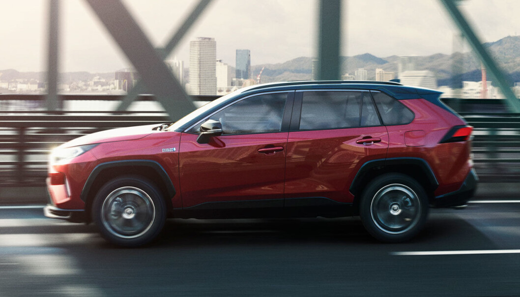 ETTERTRAKTET: Toyota bremser produksjonen av nye, ladbare RAV4. ETTERTRAKTET: Toyota bremser produksjonen av nye, ladbare RAV4.