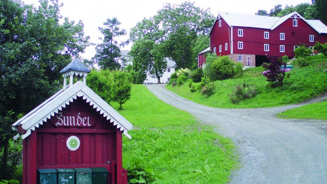 SUNDET GÅRD: Gården fra 1100-tallet drev gjestgiveri og skysstasjon med ferjing over elva Gaula. Foto: Sundet Gård SUNDET GÅRD: Gården fra 1100-tallet drev gjestgiveri og skysstasjon med ferjing over elva Gaula. Foto: Sundet Gård