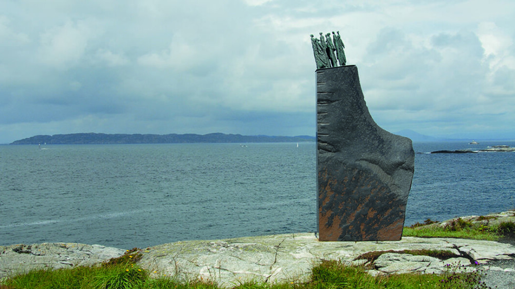 MINNESMERKE: Sleipner monumentet ved Ryvarden fyr er laget av kunstneren Arne Mæland. Foto: Per Roger Lauritzen MINNESMERKE: Sleipner monumentet ved Ryvarden fyr er laget av kunstneren Arne Mæland. Foto: Per Roger Lauritzen