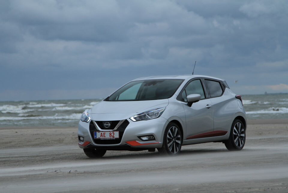 SMÅTT OG GODT: Nye Nissan Micra blir en tøff konkurrent i småbil-klassen. Produksjonen flytes nå fra India til Frankrike. Foto: Rune Korsvoll SMÅTT OG GODT: Nye Nissan Micra blir en tøff konkurrent i småbil-klassen. Produksjonen flytes nå fra India til Frankrike. Foto: Rune Korsvoll