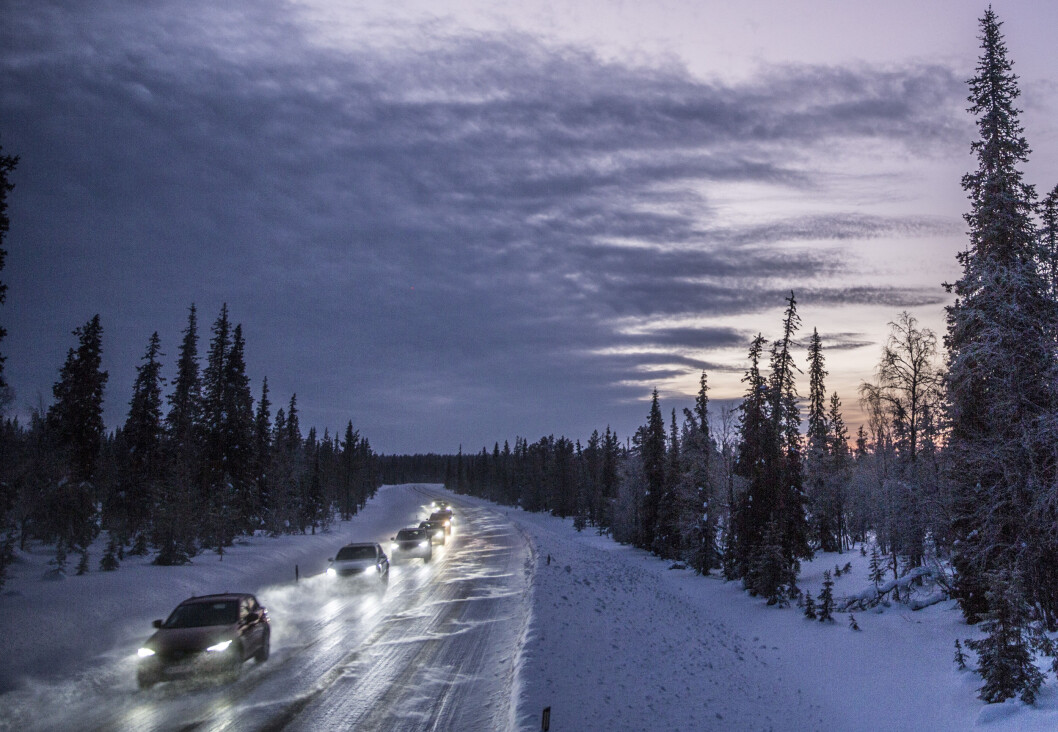 BLI LYS: Moderne LED-lykter gir et tilnærmet hvitt og godt lys og kan være en god ekstra-investering dersom bilen ikke har dette som standard. Foto: MARKUS PENTIKÂINEN BLI LYS: Moderne LED-lykter gir et tilnærmet hvitt og godt lys og kan være en god ekstra-investering dersom bilen ikke har dette som standard. Foto: MARKUS PENTIKÂINEN