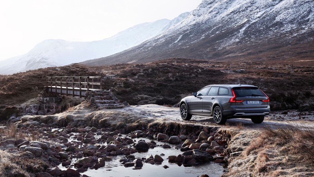 I MAI: Den barske Cross Country-utgaven av Volvo V90 kommer til Norge i mai. Foto: Volvo I MAI: Den barske Cross Country-utgaven av Volvo V90 kommer til Norge i mai. Foto: Volvo