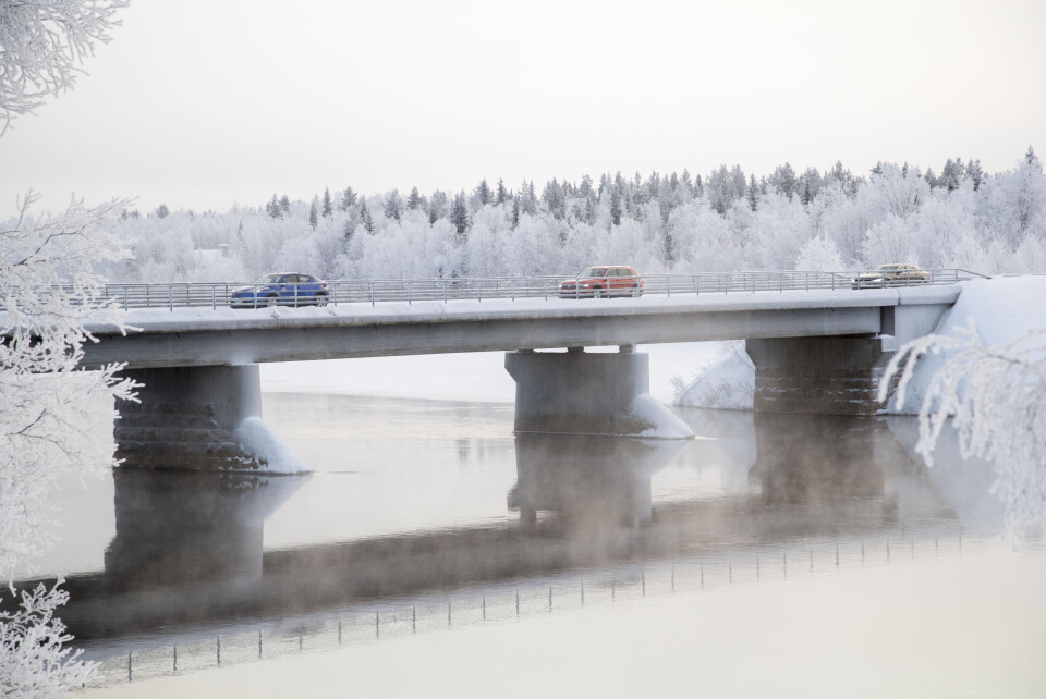 EKSTREMT: Vinterbiltesten måler mer enn godt veigrep. Varmeapparat, lys, bremser, og ikke minst kjøreegenskapene under vinterlige forhold sjekkes grundig. Foto: Pekka Nieminen EKSTREMT: Vinterbiltesten måler mer enn godt veigrep. Varmeapparat, lys, bremser, og ikke minst kjøreegenskapene under vinterlige forhold sjekkes grundig. Foto: Pekka Nieminen