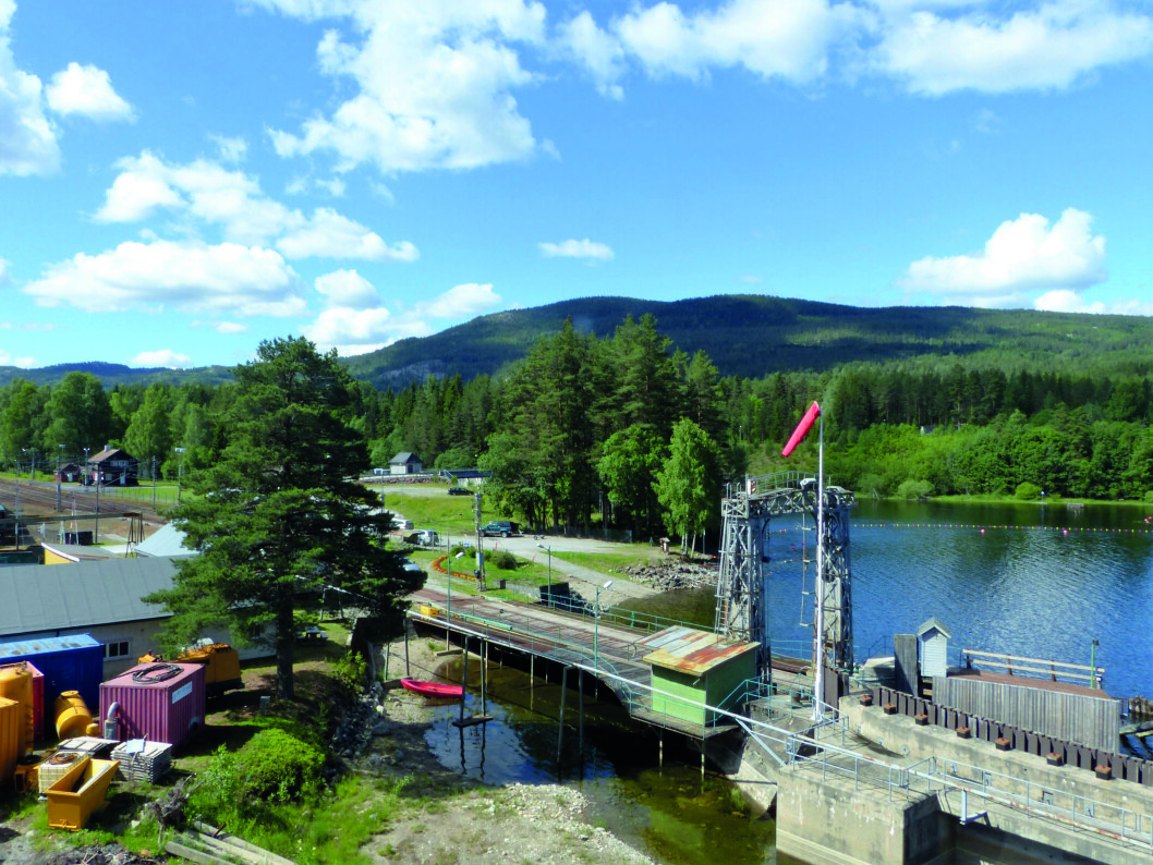 LEVENDE MUSEUM: Fra Tinnoset kai går ferger til Rjukan LEVENDE MUSEUM: Fra Tinnoset kai går ferger til Rjukan