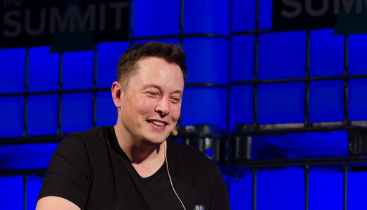– Tesla vil ha en selvkjørende bil klar i år