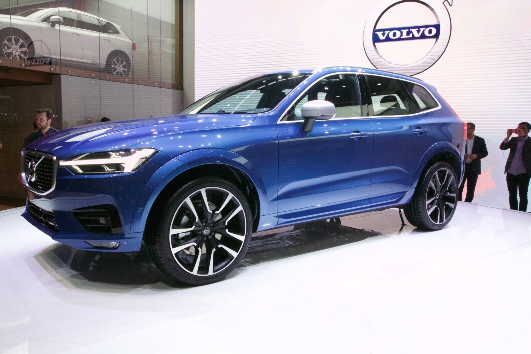 SALGSVINNER: Norske kunder har bestilt 800 biler av Volvo XC60 plug-in hybrid på under tre uker. SALGSVINNER: Norske kunder har bestilt 800 biler av Volvo XC60 plug-in hybrid på under tre uker.