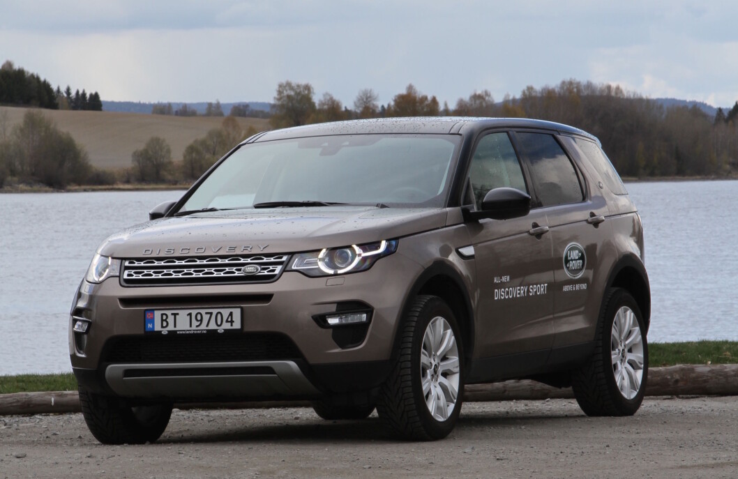 BRITISK ELLER INDISK: Med indiske eiere har Land Rover fått et løft både når det gjelder design og kvalitet. Discovery Sport bygges imidlertid fortsatt i England. Foto: Rune Korsvoll BRITISK ELLER INDISK: Med indiske eiere har Land Rover fått et løft både når det gjelder design og kvalitet. Discovery Sport bygges imidlertid fortsatt i England. Foto: Rune Korsvoll