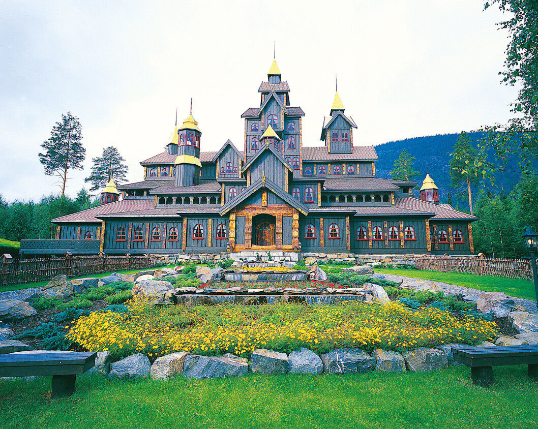 FOR FAMILIEN: Eventyrslottet ved Hunderfossen Familiepark byr på en reise gjennom norske folkeeventyr. Foto: Brox-Visitnorway.com FOR FAMILIEN: Eventyrslottet ved Hunderfossen Familiepark byr på en reise gjennom norske folkeeventyr. Foto: Brox-Visitnorway.com