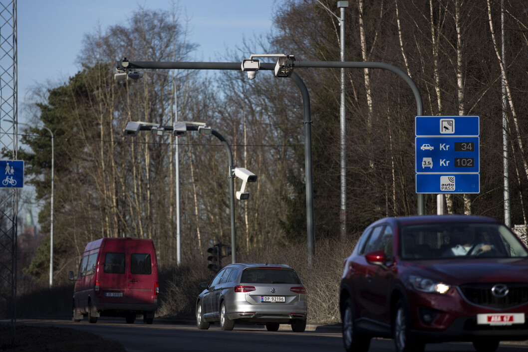 KRITISK: Den politiske opposisjonen i Oslo er kritisk til forslaget om den nye bompengehverdagen i og rundt hovedstaden. Foto: Espen Røst KRITISK: Den politiske opposisjonen i Oslo er kritisk til forslaget om den nye bompengehverdagen i og rundt hovedstaden. Foto: Espen Røst