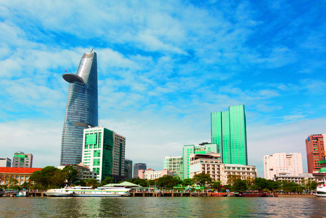 Ho Chi Minh City, tidligere Saigon, er Vietnams største by. Ho Chi Minh City, tidligere Saigon, er Vietnams største by.