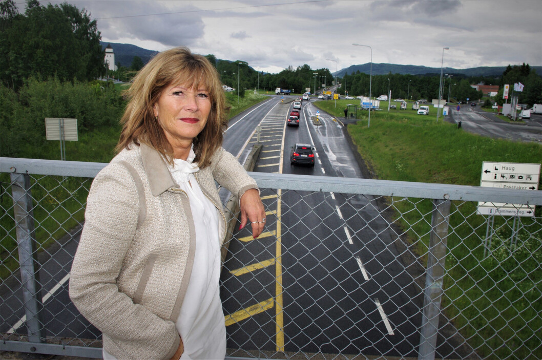 MÅ VENTE: Det kan drøye lenge for den ordføreren som gir seg til å vente på ny vei gjennom Øvre Eiker. Foto: Geir Røed MÅ VENTE: Det kan drøye lenge for den ordføreren som gir seg til å vente på ny vei gjennom Øvre Eiker. Foto: Geir Røed