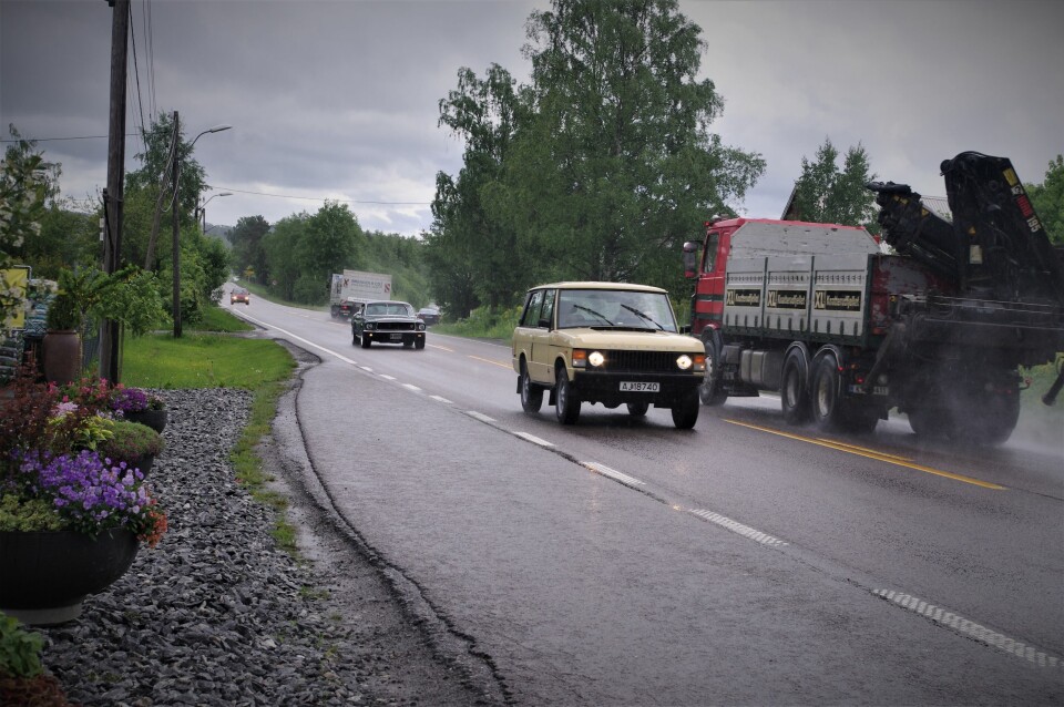 TRE GANGER FARLIGERE: Uten midtrekkverk på E18 gjennom Follo er ulykkesrisikoen mye høyere. Foto: Geir Røed