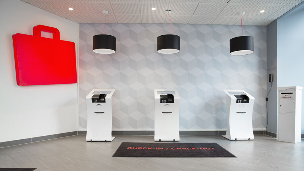 KLAR FOR NOE NYTT? Det er mye penger å spare for den hotellgjesten som vil tenke nytt i Oslo, som her fra resepsjonen på vår testvinner Citybox. KLAR FOR NOE NYTT? Det er mye penger å spare for den hotellgjesten som vil tenke nytt i Oslo, som her fra resepsjonen på vår testvinner Citybox.