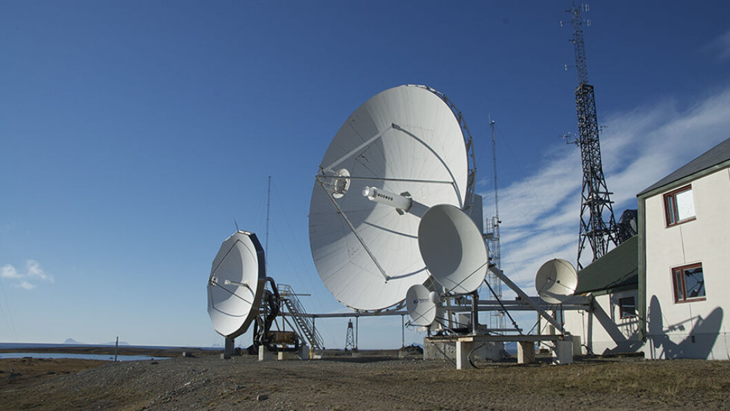 Isfjord Radio, i sin tid et viktig knutepunkt for kommunikasjon med fastlandet. Isfjord Radio, i sin tid et viktig knutepunkt for kommunikasjon med fastlandet.