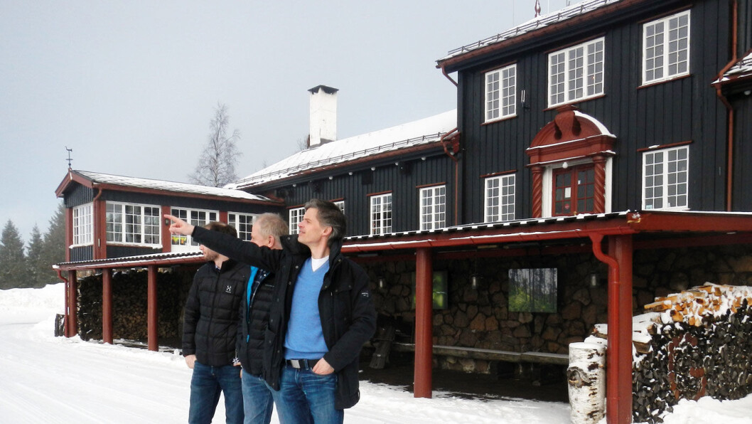MAT MED UTSIKT: Grefsenkollen restaurant gir også god oversikt. Foto: Per Roger Lauritzen. MAT MED UTSIKT: Grefsenkollen restaurant gir også god oversikt. Foto: Per Roger Lauritzen.