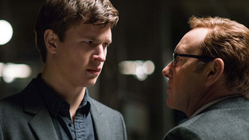 ACTION: Hovedrolleinnehaver Ansel Elgort (t.v.) og Kevin Spacey fra en scene i filmen. Foto: Sony Pictures ACTION: Hovedrolleinnehaver Ansel Elgort (t.v.) og Kevin Spacey fra en scene i filmen. Foto: Sony Pictures