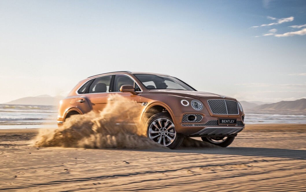 FIRE MILLIONER: På prislappen til Bentley Bentayga står det i underkant av 4 millioner kroner. Foto: Bentley FIRE MILLIONER: På prislappen til Bentley Bentayga står det i underkant av 4 millioner kroner. Foto: Bentley