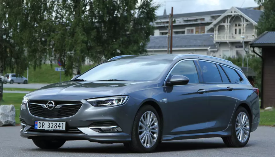 DRIFTSSIKKER: Nyeste Opel Insignia kommer på en god tredjeplass i TÜVs nyeste bruktbilundersøkelse.