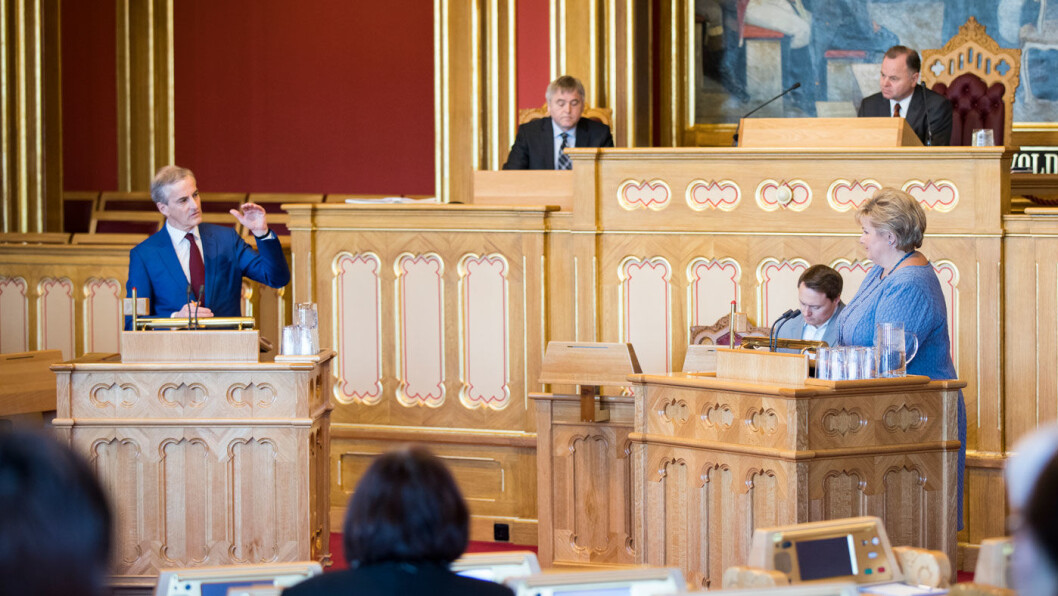 DUELL: Statsminister Erna Solberg (t.h.) og Ap-leder Jonas Gahr Støre fra den siste spørretimen i Stortinget før sommeren. Foto: Stortinget DUELL: Statsminister Erna Solberg (t.h.) og Ap-leder Jonas Gahr Støre fra den siste spørretimen i Stortinget før sommeren. Foto: Stortinget