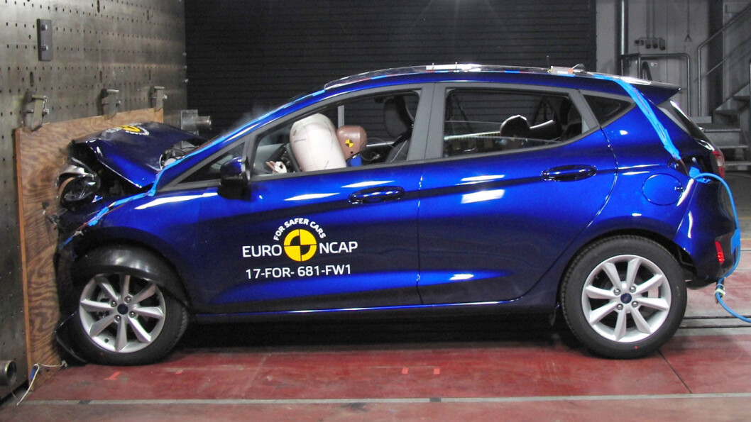 TOPP: Ford Fiesta er den andre småbilen etter Seat Ibiza som har fått toppscore hos Euro NCAP TOPP: Ford Fiesta er den andre småbilen etter Seat Ibiza som har fått toppscore hos Euro NCAP