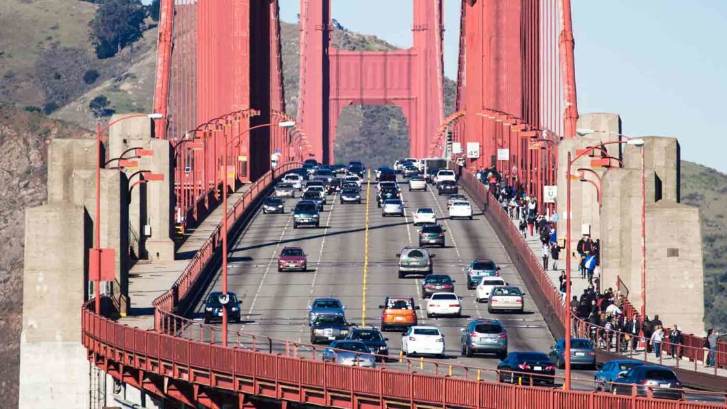 GRØNNERE PÅ GOLDEN GATE? Californias guvernør Jerry Brown vil vite hvorfor USAs største delstat ikke diskuterer fossilforbud, når arbeidet med en slik timeplan er i gang i Kina. Foto: Matt Biddulph GRØNNERE PÅ GOLDEN GATE? Californias guvernør Jerry Brown vil vite hvorfor USAs største delstat ikke diskuterer fossilforbud, når arbeidet med en slik timeplan er i gang i Kina. Foto: Matt Biddulph