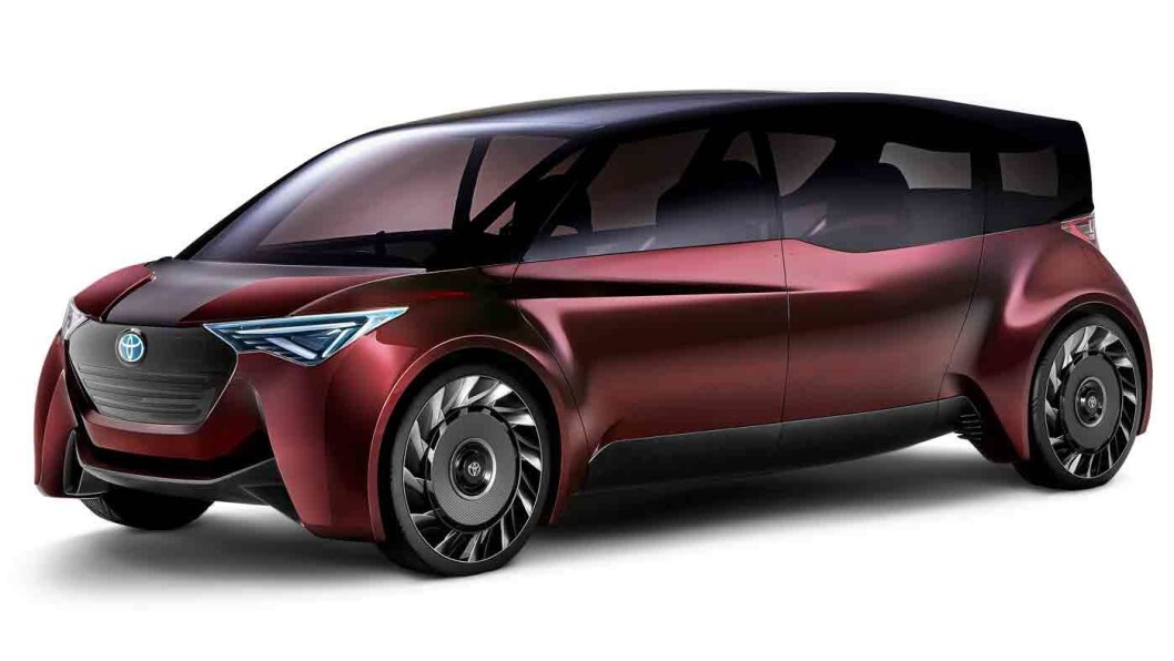 KLAR FOR 100 MIL? Toyota sier den hydrogendrevne konseptbilen Fine-Comfort Ride skal komme med en rekkevidde på 1000 km, nær det dobbelte av dagens Toyota Mirai. KLAR FOR 100 MIL? Toyota sier den hydrogendrevne konseptbilen Fine-Comfort Ride skal komme med en rekkevidde på 1000 km, nær det dobbelte av dagens Toyota Mirai.