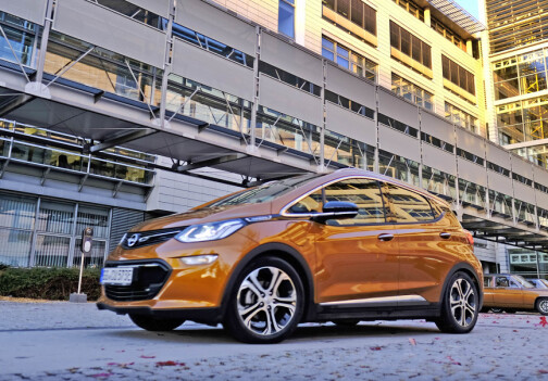 Opel stopper salget av elbilen Ampera-e
