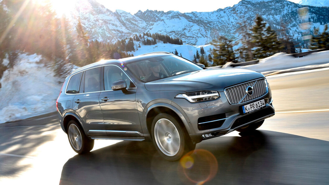 SUVEREN I TEST: Volvo XC90 kommer ut som soleklar vinner i Folksams store sikkerhetstest. 2017-modellen, som er på bildet, har ennå ikke blitt rangert i testen, fordi den ikke har vært involvert i mange nok ulykker. Foto: Volvocars SUVEREN I TEST: Volvo XC90 kommer ut som soleklar vinner i Folksams store sikkerhetstest. 2017-modellen, som er på bildet, har ennå ikke blitt rangert i testen, fordi den ikke har vært involvert i mange nok ulykker. Foto: Volvocars