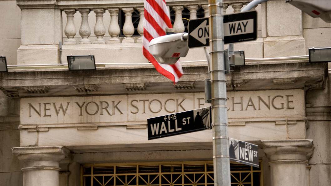 SKEPSIS: Analytikerne på Wall Street er usikre på hvilken vei det går med Tesla. Foto: Wagner T. Cassimiro/Flickr SKEPSIS: Analytikerne på Wall Street er usikre på hvilken vei det går med Tesla. Foto: Wagner T. Cassimiro/Flickr