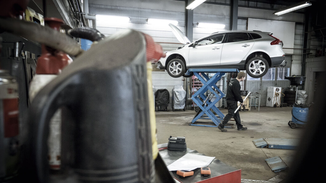 MYE Å SPARE: Men svenske verksteder er ikke alltid billigst. Foto: Jon Terje H.Hansen MYE Å SPARE: Men svenske verksteder er ikke alltid billigst. Foto: Jon Terje H.Hansen