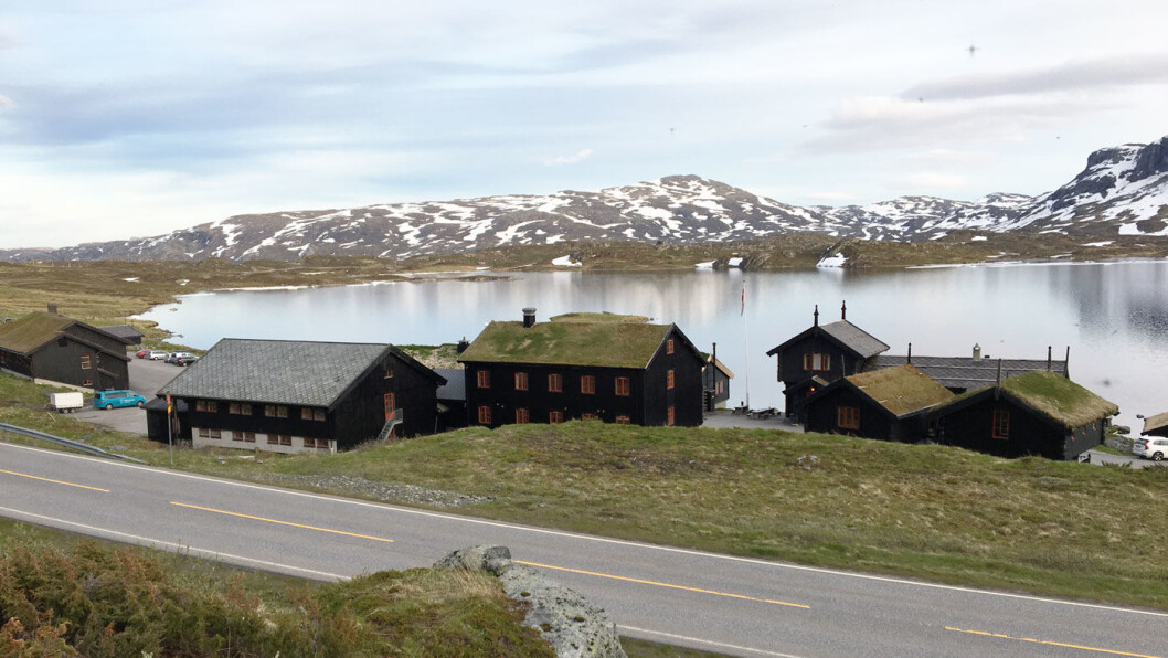 FLOTT BELIGGENHET: Det er noe helt spesielt å komme over fjellovergangen på Haukeli og bli møtt med god mat på fjellstua. FLOTT BELIGGENHET: Det er noe helt spesielt å komme over fjellovergangen på Haukeli og bli møtt med god mat på fjellstua.