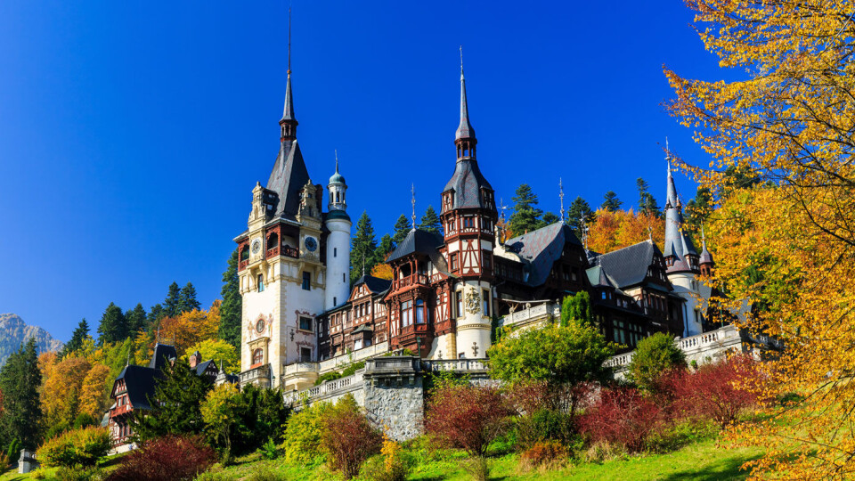 EVENTYRSLOTTET: Slottet Peles som Kong Carol I av Romania lot bygge mot slutten av 1800-tallet. Foto: iStock
