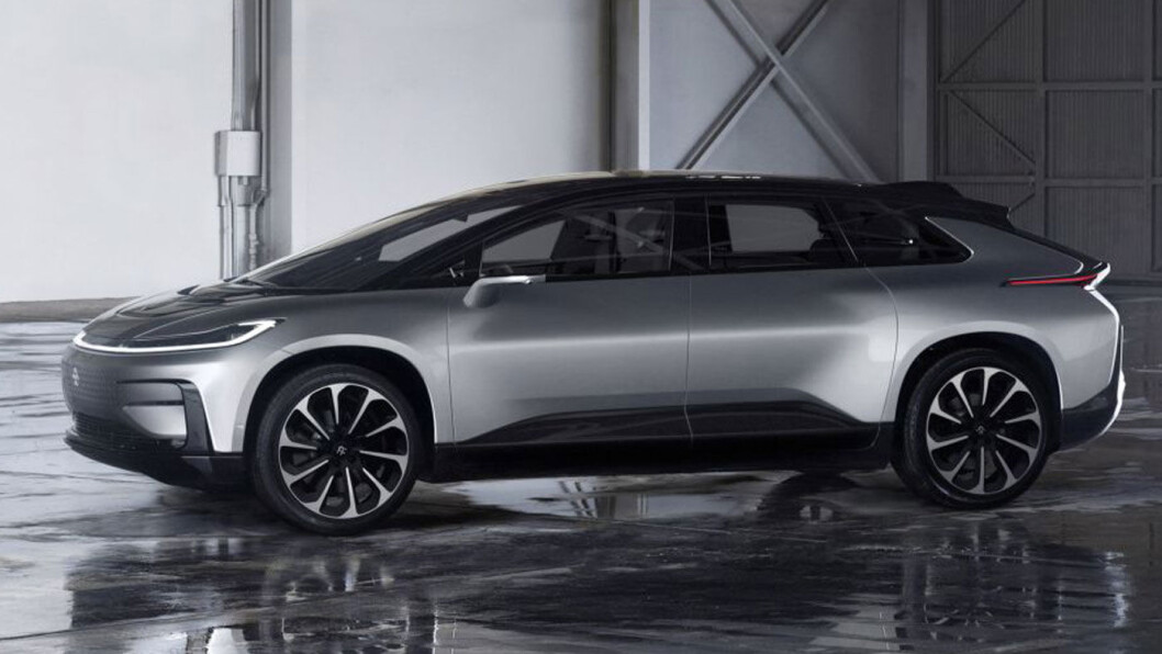 BARE EN DRØM? FF91 er Faraday Future-modellen som skulle utfordre Tesla. Nå har indiske Tata kjøpt seg opp i prosjektet. BARE EN DRØM? FF91 er Faraday Future-modellen som skulle utfordre Tesla. Nå har indiske Tata kjøpt seg opp i prosjektet.
