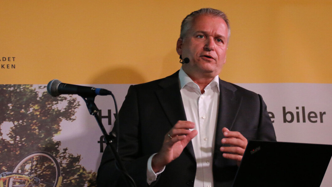 PÅ TOPP: Ingen selger flere biler i Norge enn Terje Male, sjef i Møller Mobility Group. PÅ TOPP: Ingen selger flere biler i Norge enn Terje Male, sjef i Møller Mobility Group.